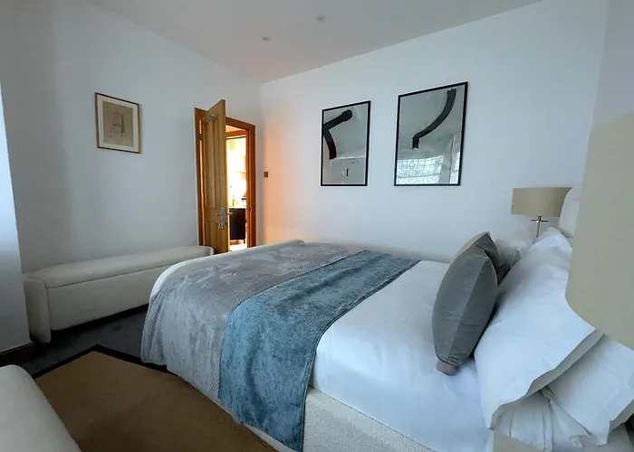 Estatesmen Mayfair Bond Street Flat