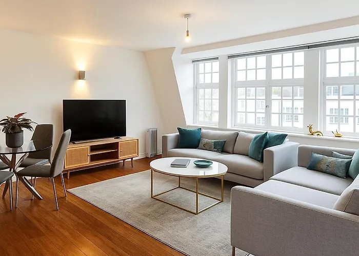 Beautiful Central Mayfair Penthouse