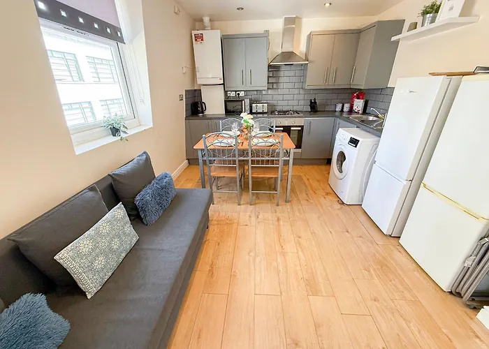 Lovely 3 Bedroom Flat , Aldgate, Tower Hill, Whitechapel