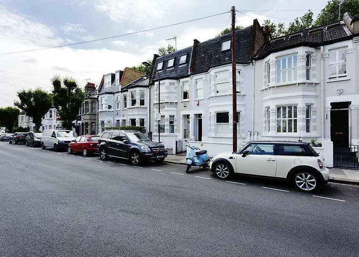 Veeve - Victorian House Fulham