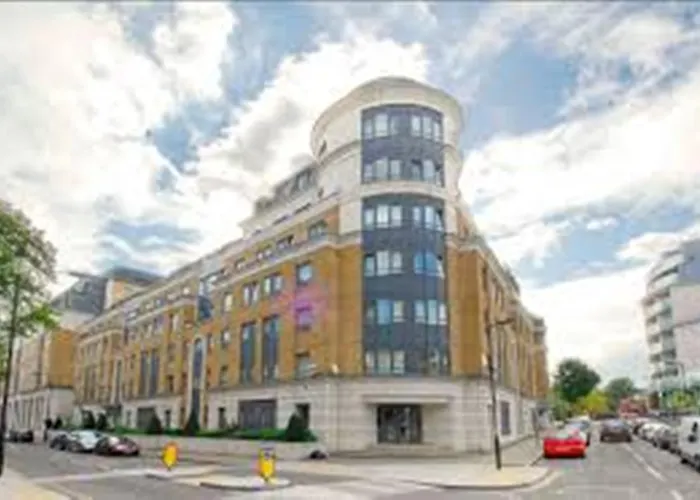 Regents Plaza Apartments