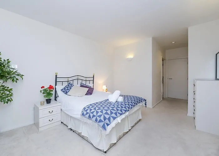 Point West 2 Bed Duplex Apartment