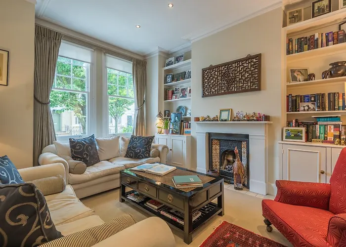 Large Family Home In Fulham