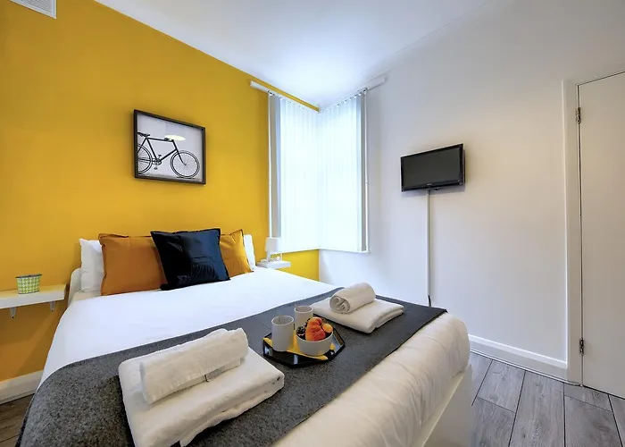 Melrose Apartment