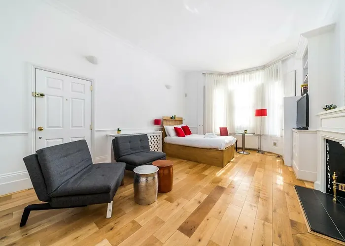 New 1 Bedroom Earls Court Flat Centre Of London