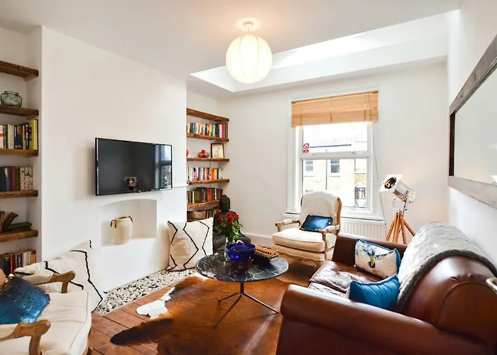 Maida Vale, Queens Park, Warwick Avenue