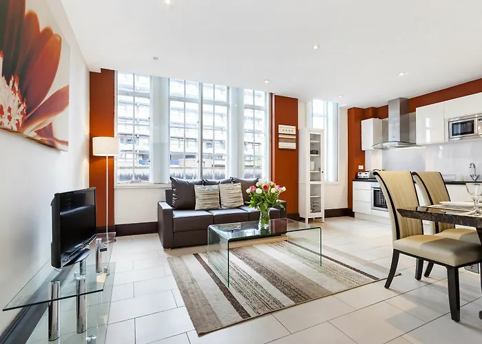 Club Living - Barbican Apartments