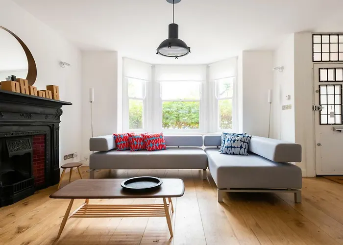 The Oxford Gardens - Modern & Spacious 4Bdr House With Garden
