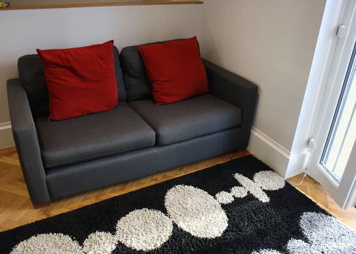 Barons Court Apartments