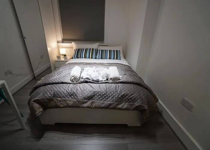 London Queen Park Apartments