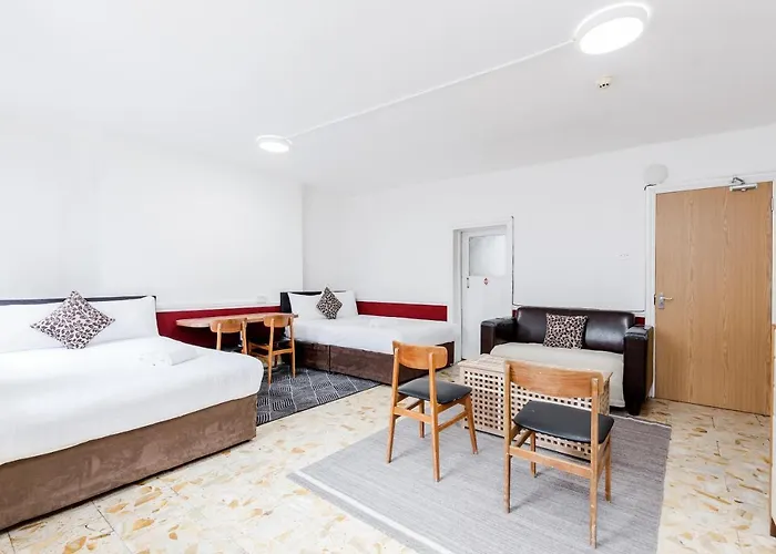 Russell Square Hotel