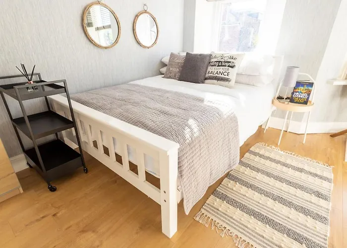 Lovely Studio Flat In West Kilburn By Queen\'S Park