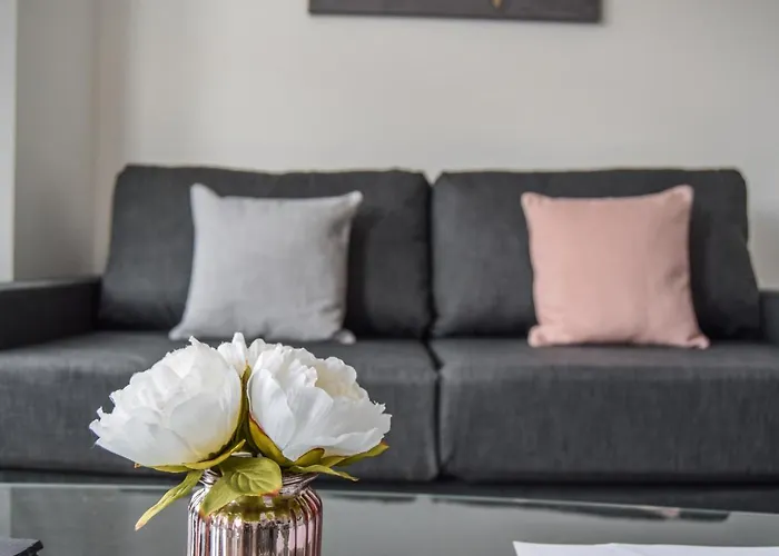 Morland Apartments - Hornchurch