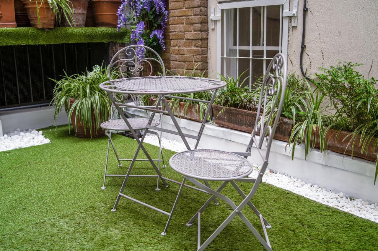 Park Lane Piccadilly Circus Apartment