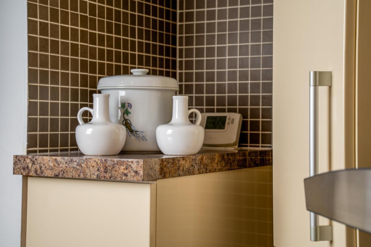 Park Lane Piccadilly Circus Apartment *