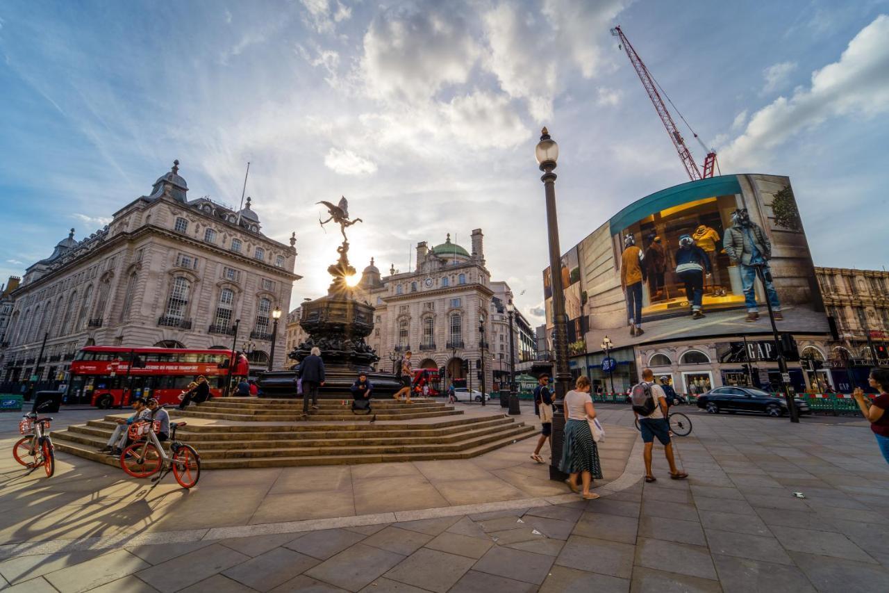 Park Lane Piccadilly Circus Apartment London