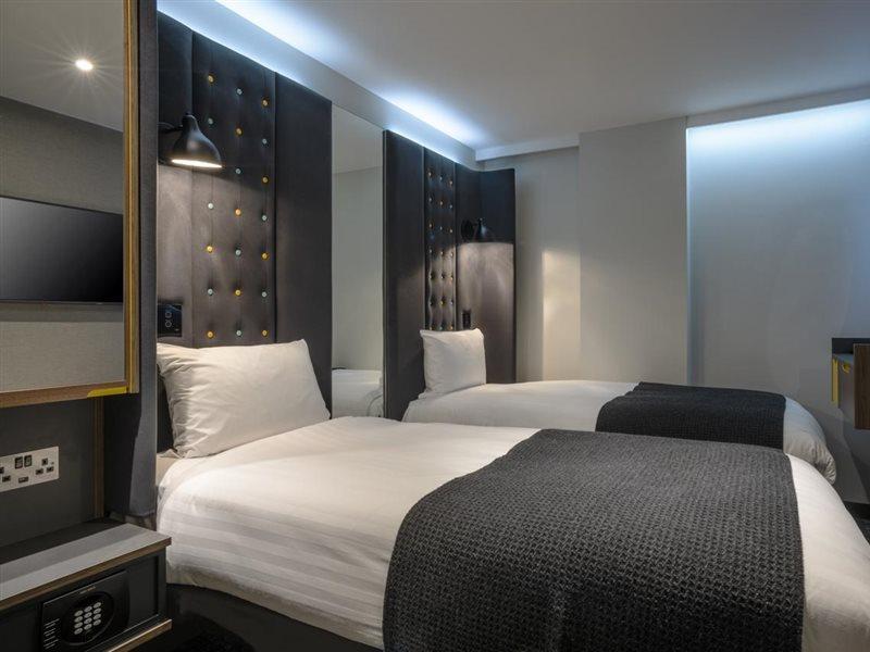 Point A Liverpool Street 3*