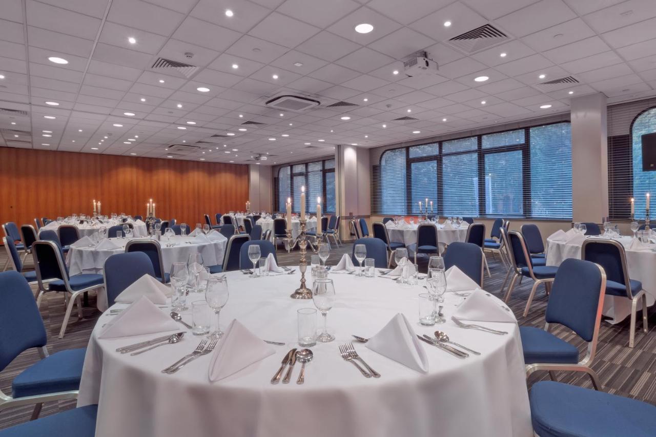 Hotel Kensington Forum, An Ihg London