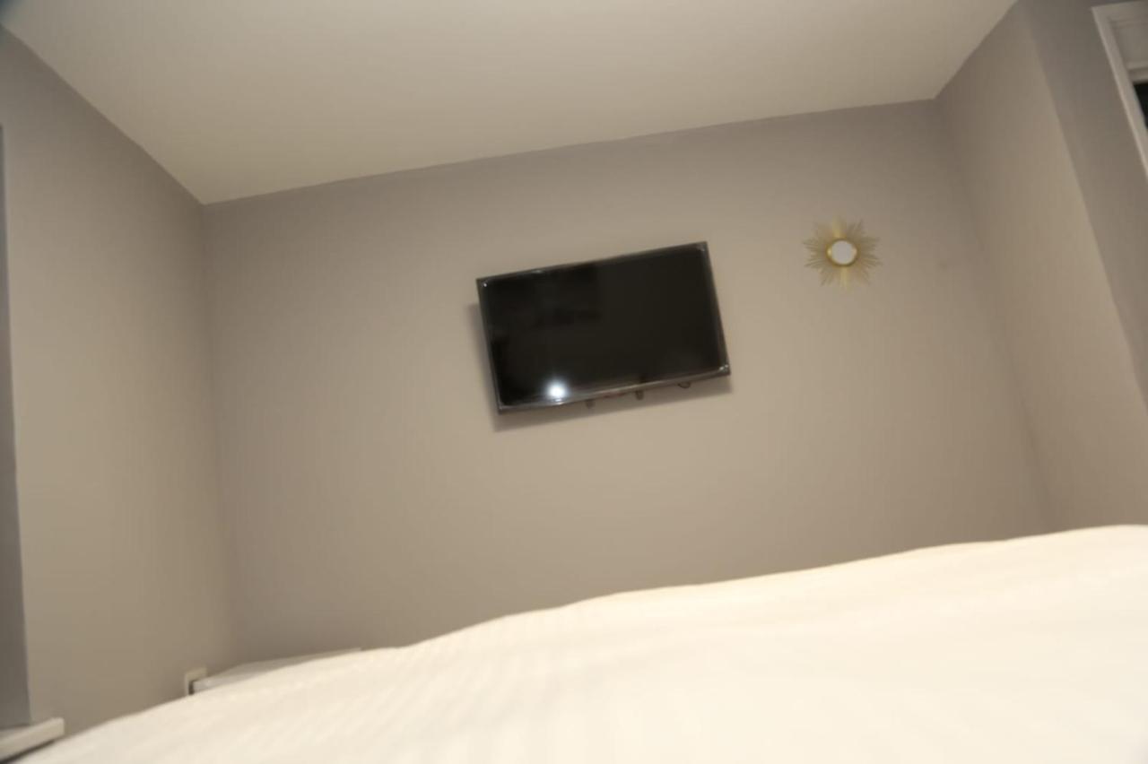 Guest house A A Guest Nightingale Chalet London