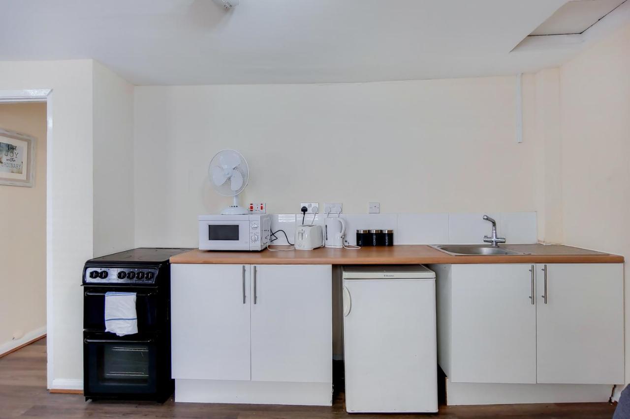 Regents Park Central Apartment
