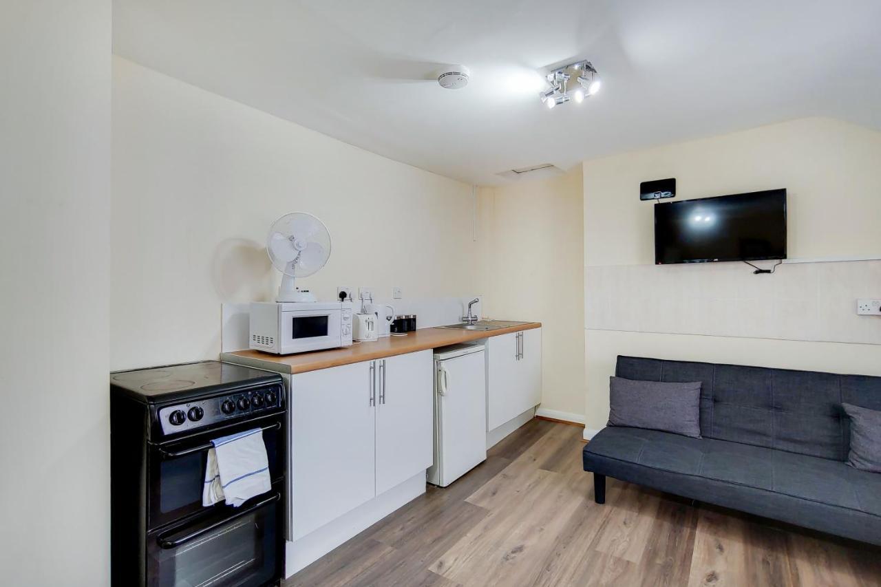 Regents Park Central Apartment London