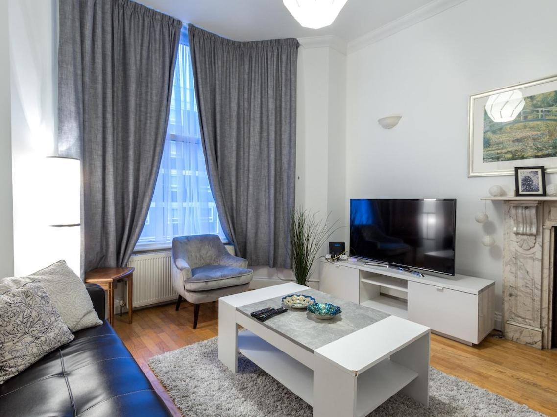 Spacious 1 Bed In West Kensington Or Hammersmith Apartment *