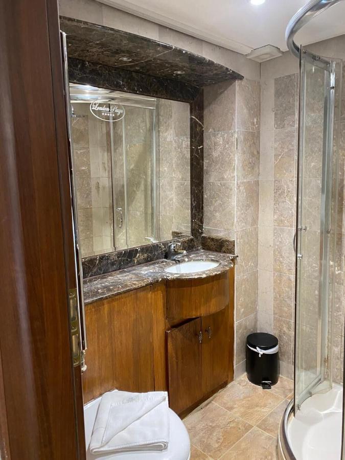 Apartment Mezzanine Studio For 5-near Hydepark-r5-building32 London