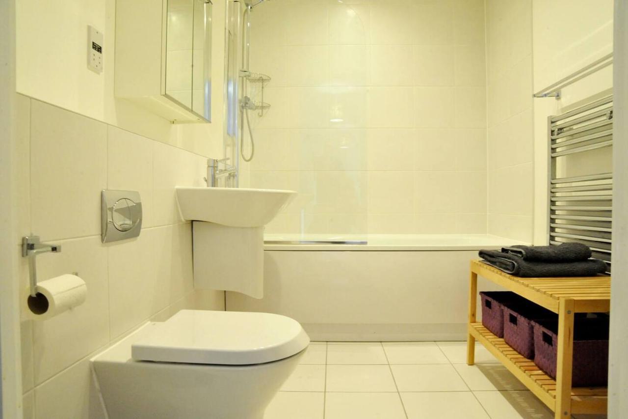 Wonderful, Bright Greenwich Sleeps 7 ! Casa de férias *