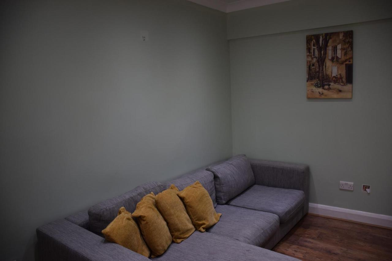 Three Bedroom House Lancaster Road Ferienhaus