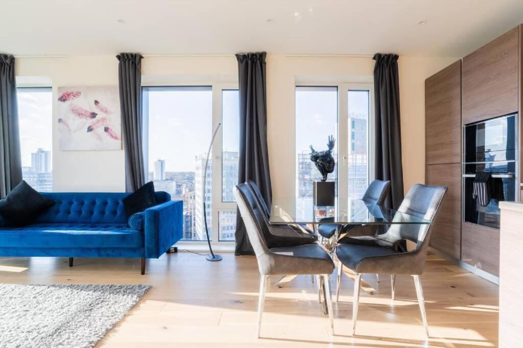 Apartment Luxury River Side Penthouse