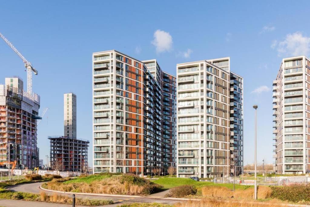 Apartment Luxury River Side Penthouse London