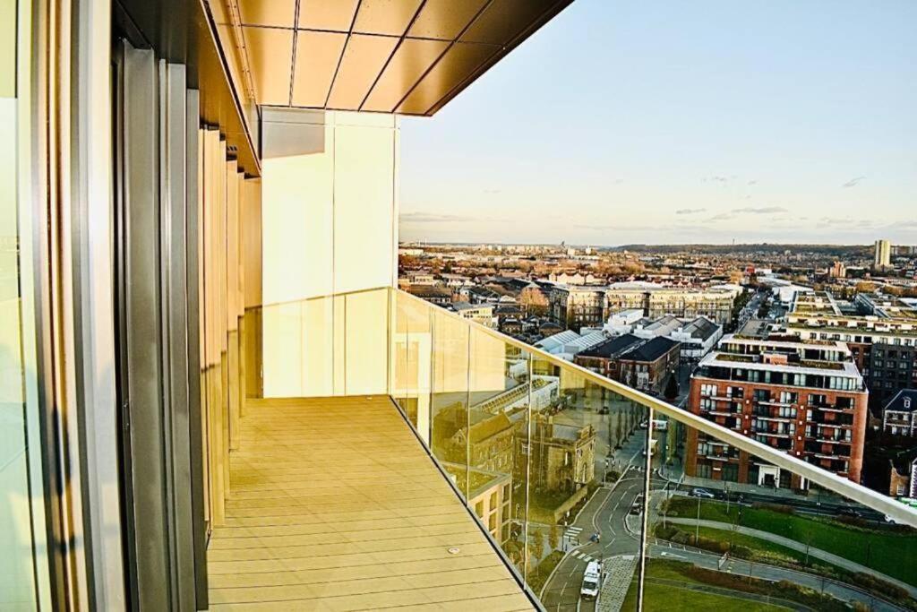 Luxury River Side Penthouse London
