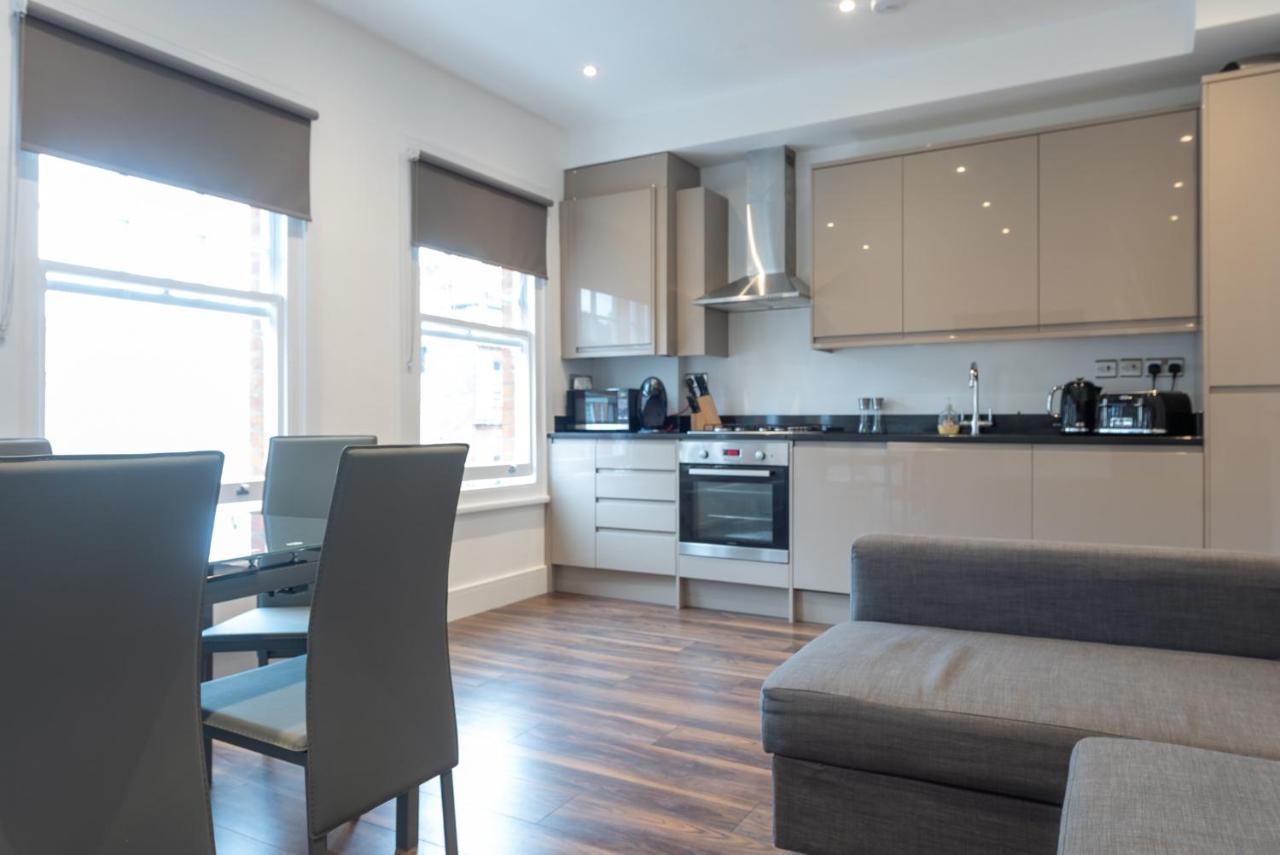 Beautiful In Gorgeous Location Apartment *