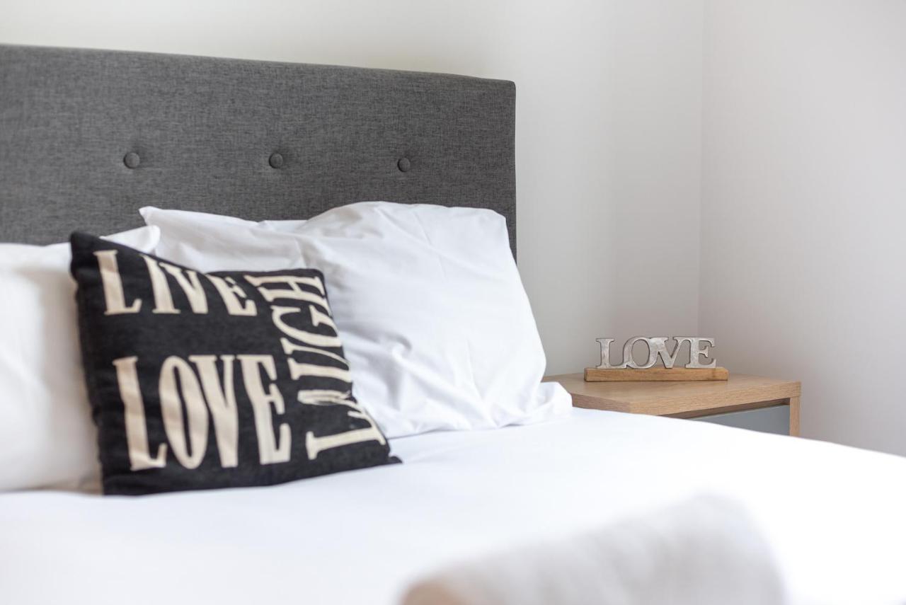 Beautiful In Gorgeous Location Apartment London