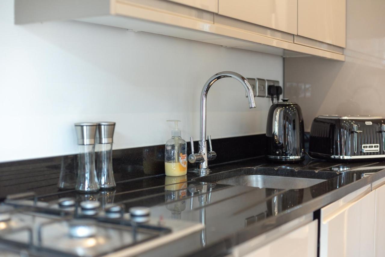 Apartment Beautiful In Gorgeous Location *
