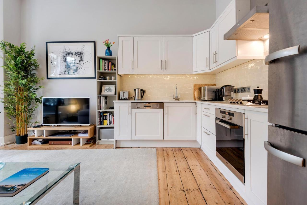 Contemporary Clapham Near Wandsworth Common By Underthedoormat Apartamento
