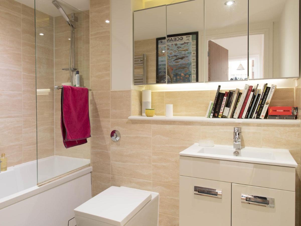 Pass The Keys Trendy 2Br Walthamstow Apartment- Perfect Location