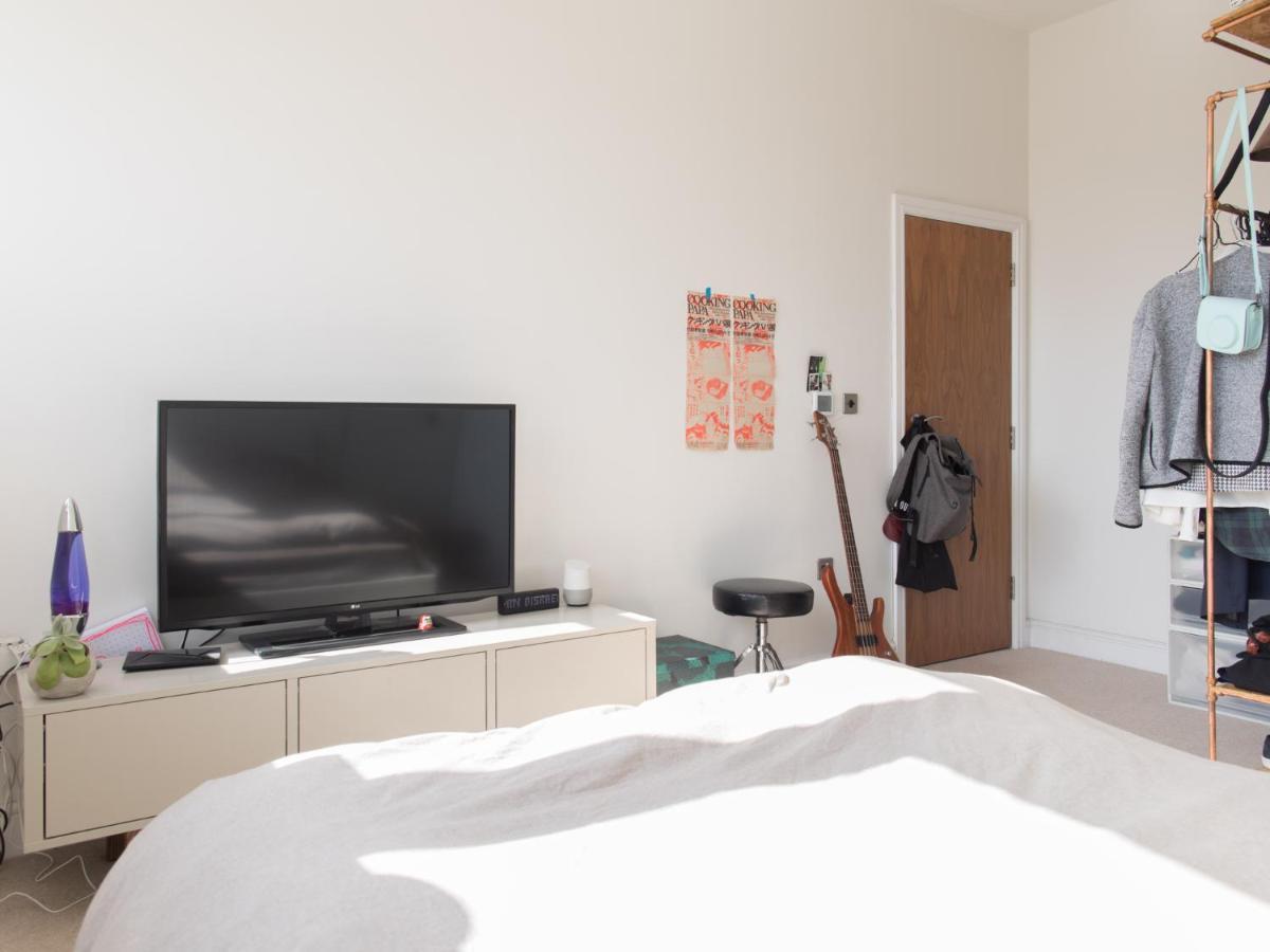 Pass The Keys Trendy 2Br Walthamstow Apartment- Perfect Location Apartment