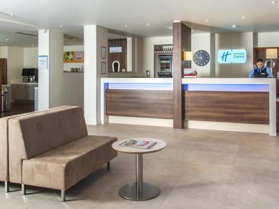 Express - Vauxhall Nine Elms, An Ihg 3*