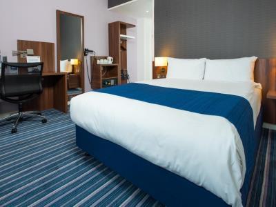 Express - Vauxhall Nine Elms, An Ihg
