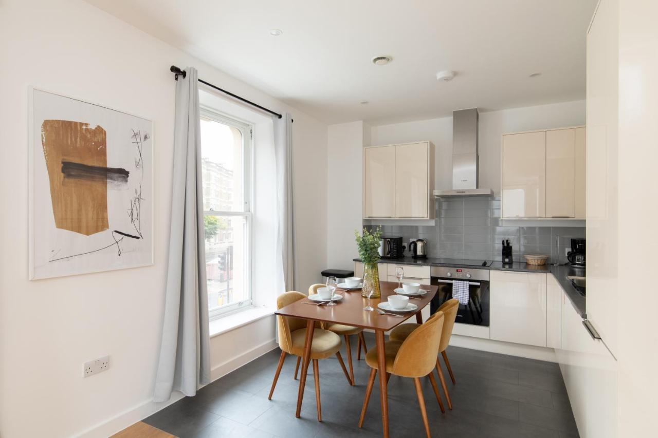 - Luxury And Spacious With Balcony *