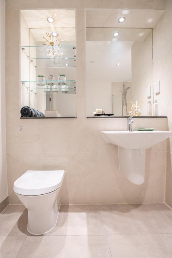 Contemporary Apartments, Wembley - Sk Apartment London