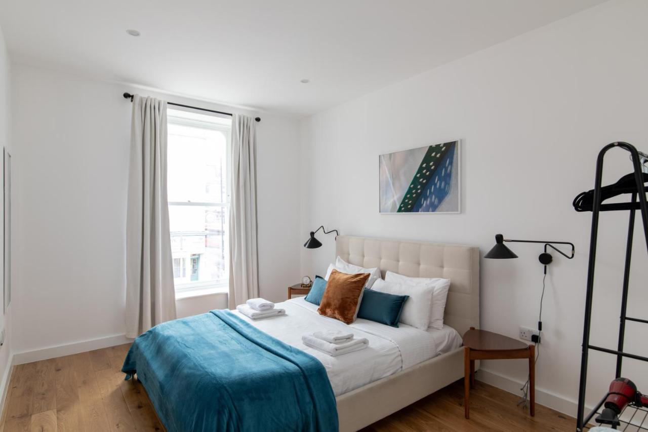 - Luxury And Spacious With Balcony Apartment *