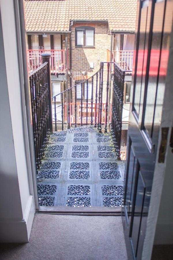 Apartment Premium Over Looking Canary Wharf Towers *