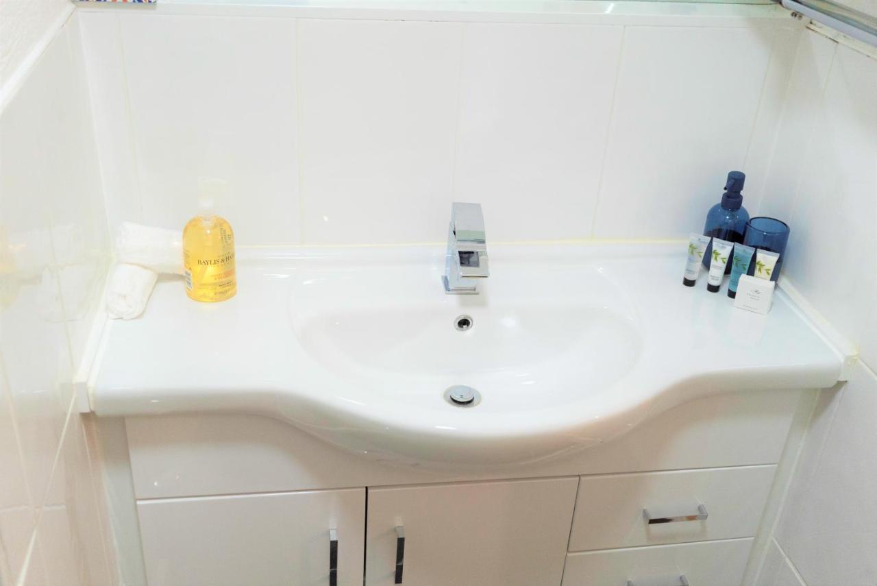 The Dwelling Point - Cannon Street Apartment London