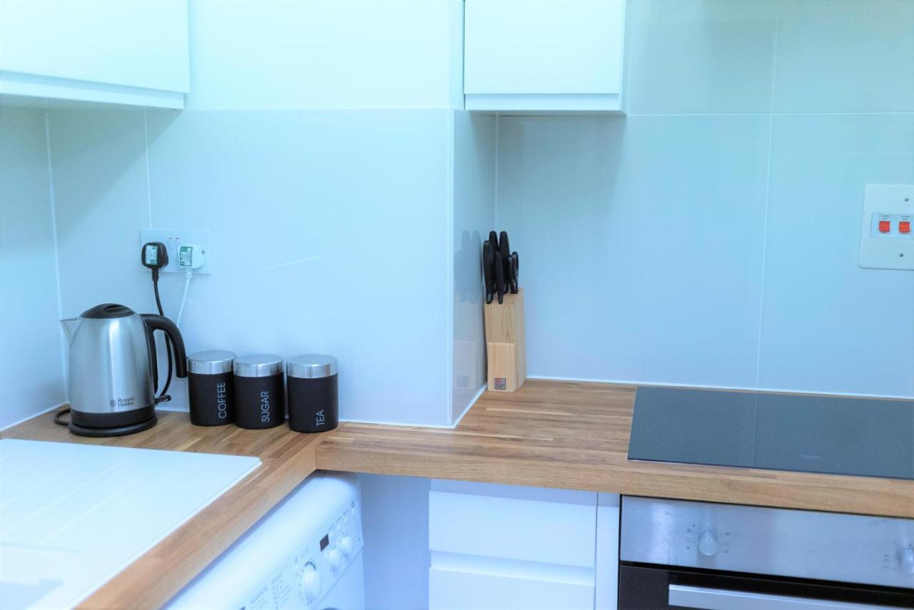 The Dwelling Point - Cannon Street Apartment