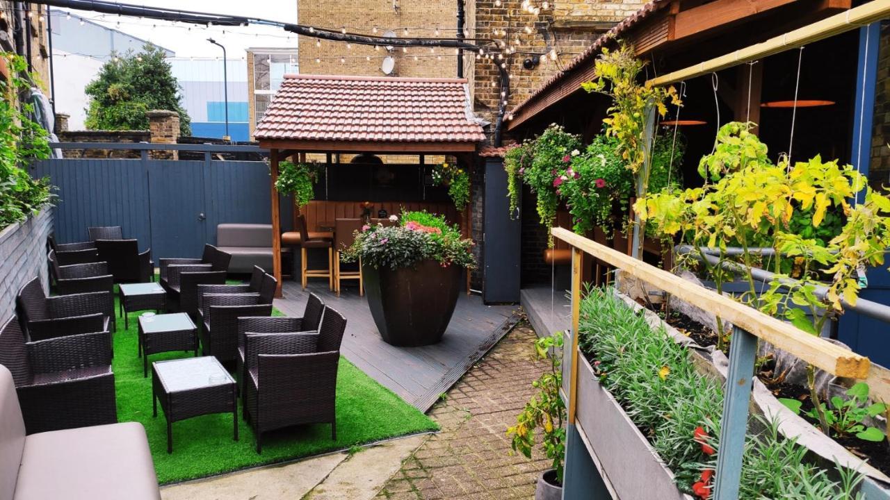 Bed & Breakfast Oyo The Kilburn Arms 3*