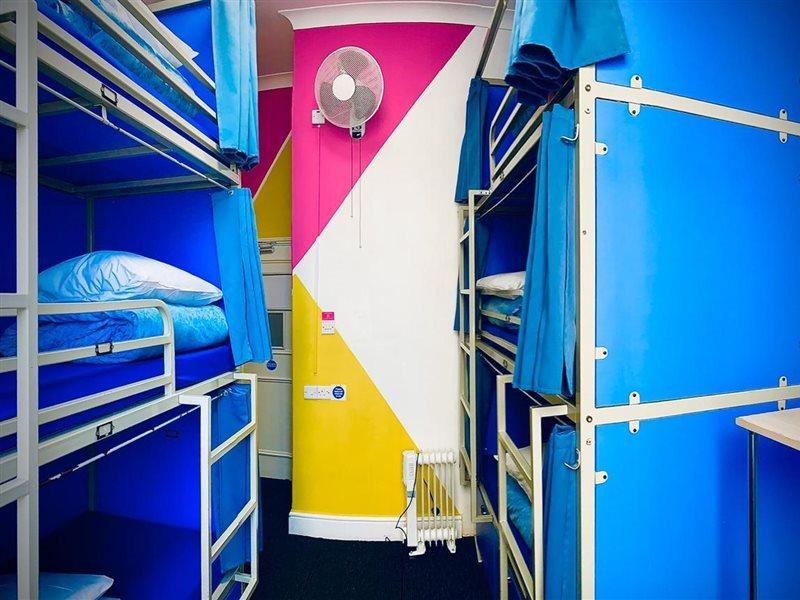 Smart Hyde Park View Hostel London