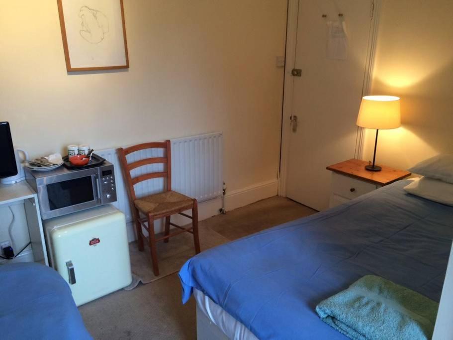 Victoria Dwellings Bed & Breakfast *
