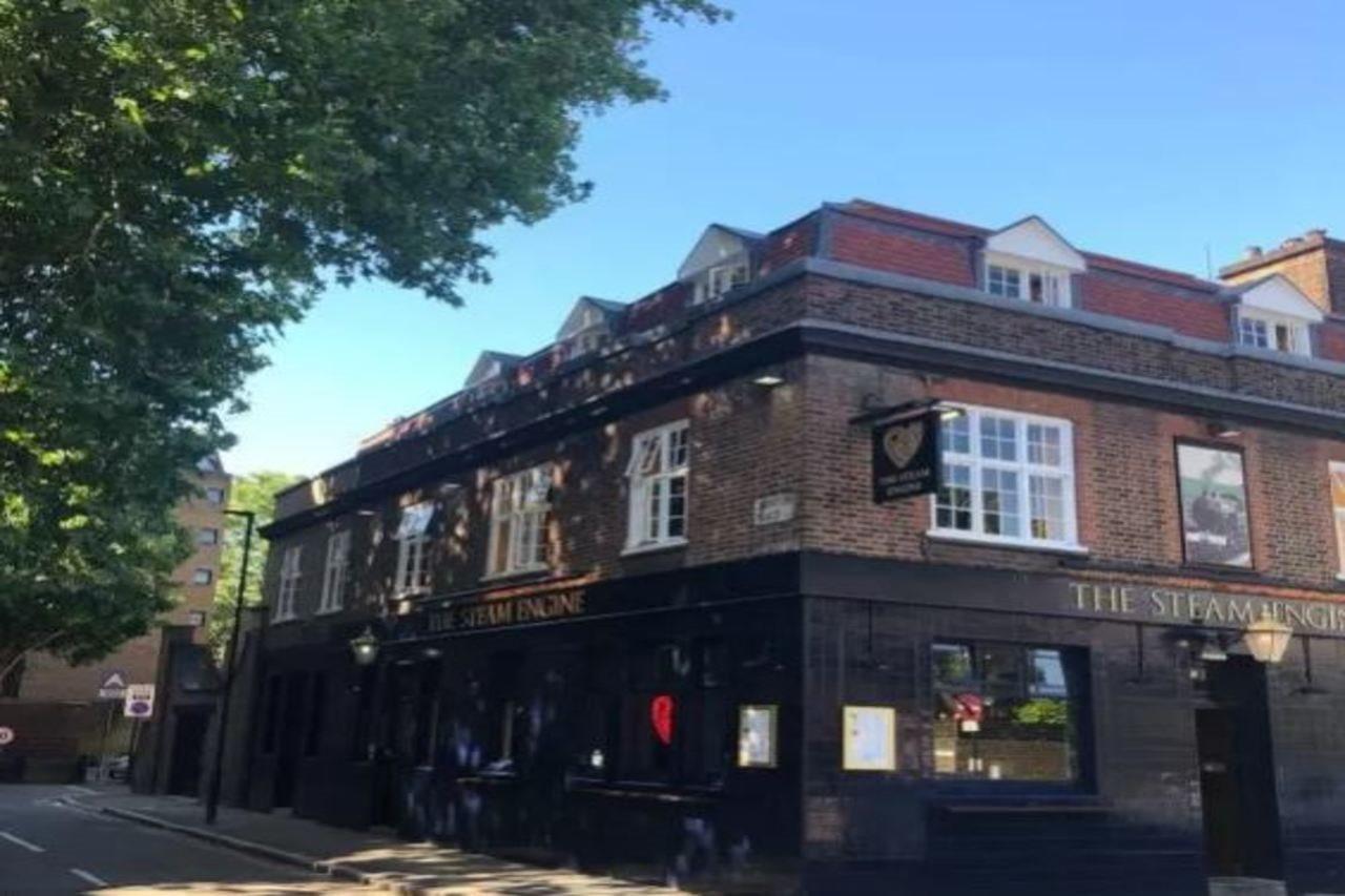 Hostel Publove @ The Steam Engine,waterloo *